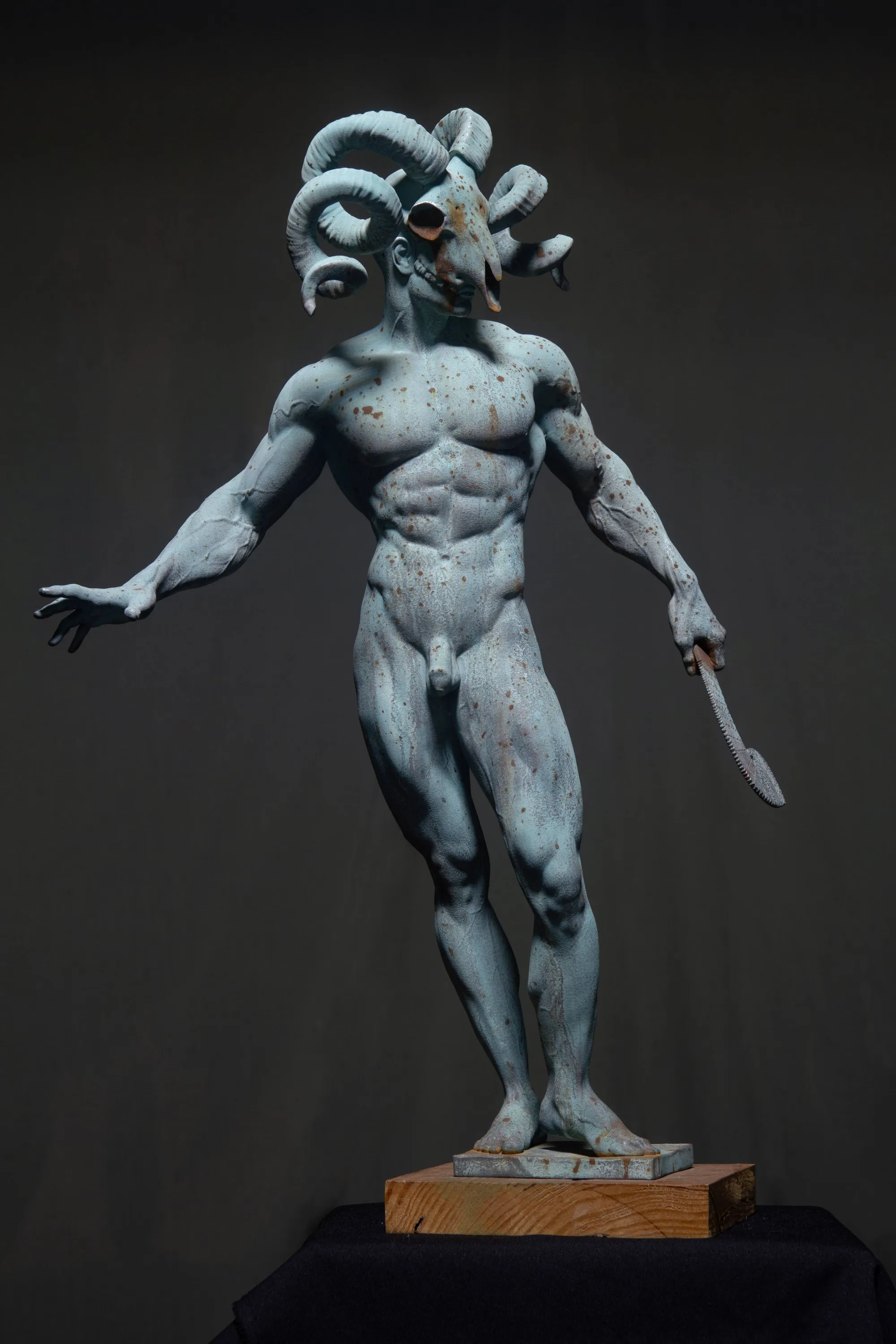 Comandante de Rebanhos do Neolítico, Daniel Gamelas, 2021, Painted resin