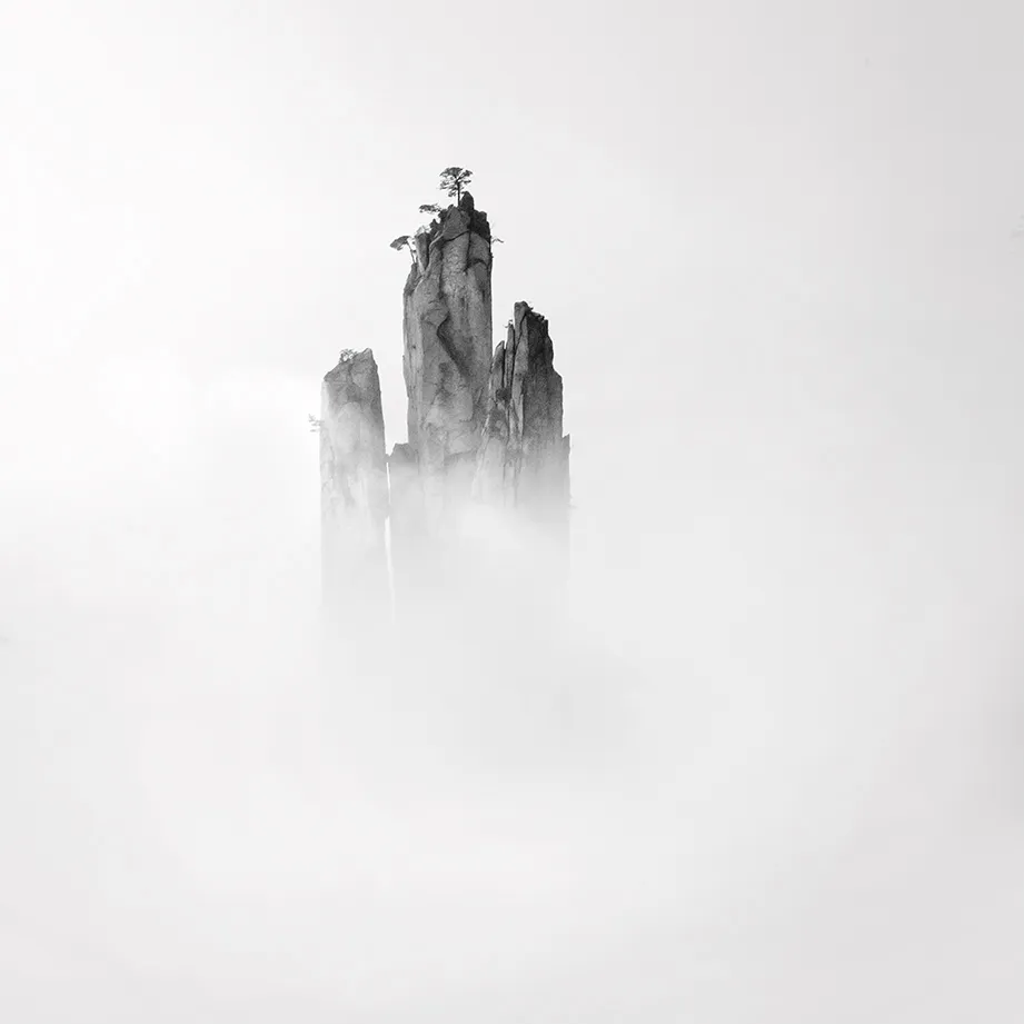 Mar de Nuvens III, Alexandre Manuel, 2017, Photograph on Diasec