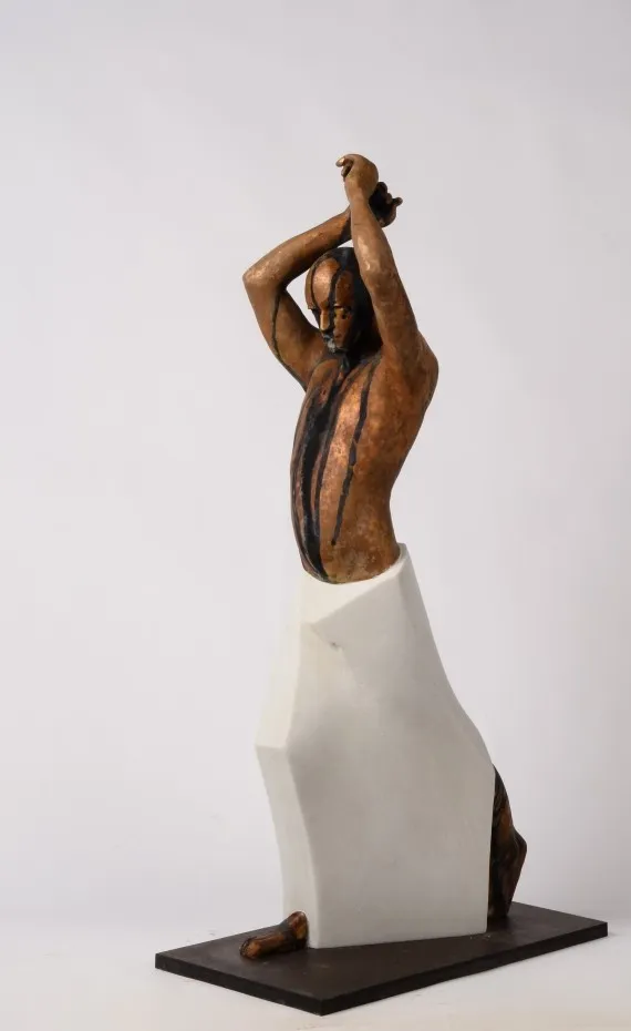 Kendo II, Jesús Curiá, 2024, Bronze and stone