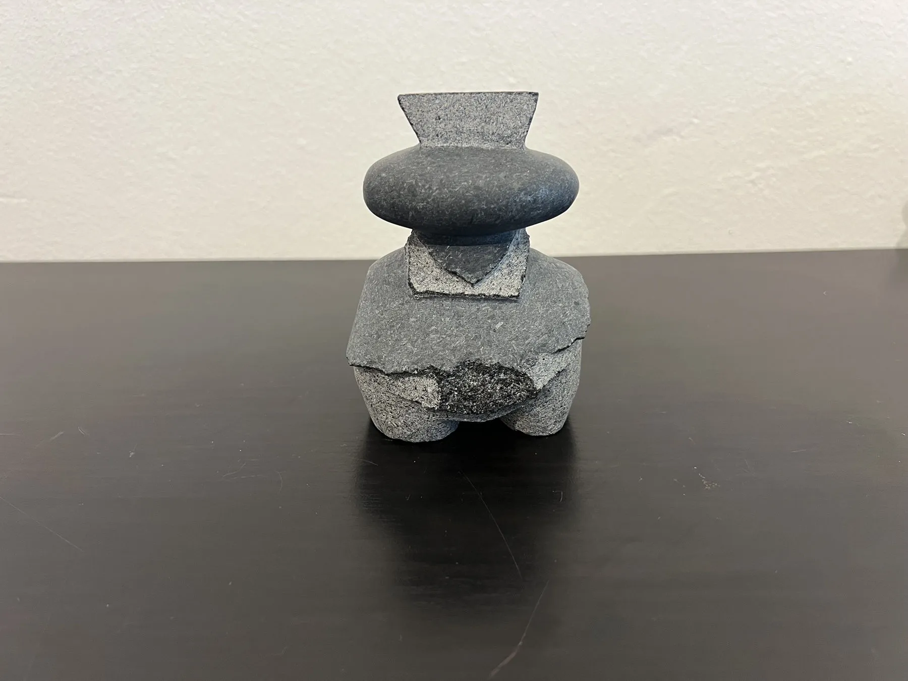 Poeta, Shintaro Nakaoka, 2024, Granite sculpture