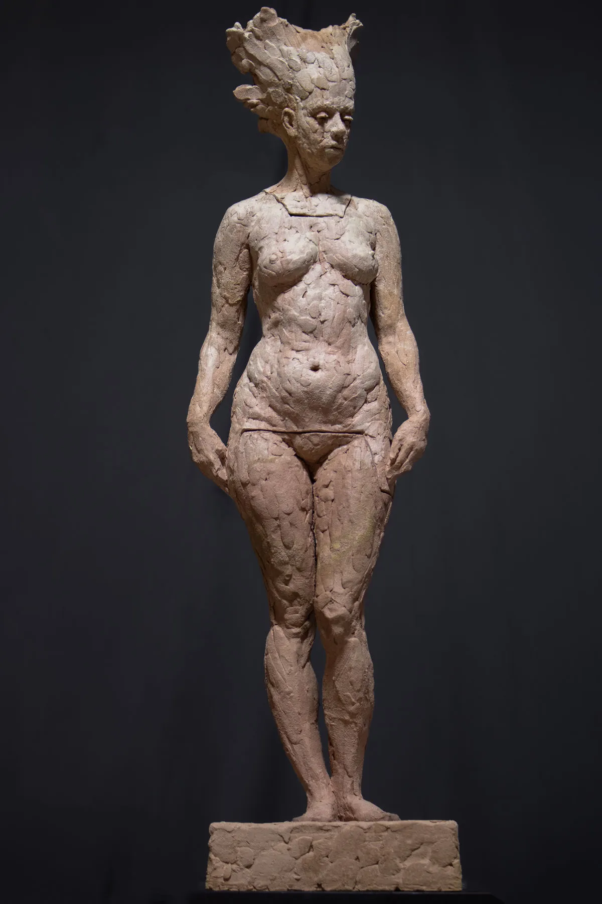 Chamadora de Espíritos #3, Daniel Gamelas, 2025, Ceramic with engobe