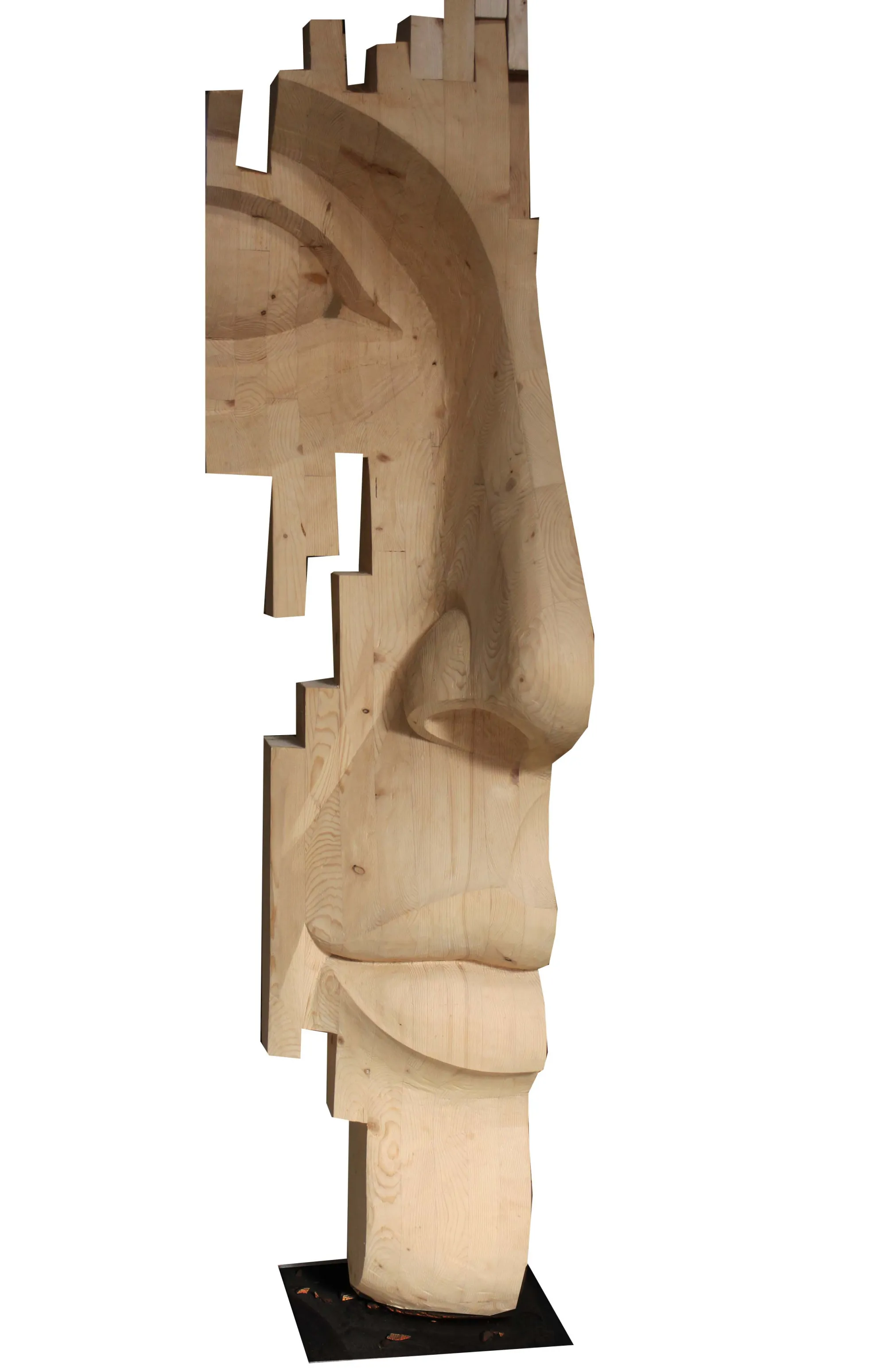 Figurante I, Nogueira Lopes, 2016, Nordic pine wood