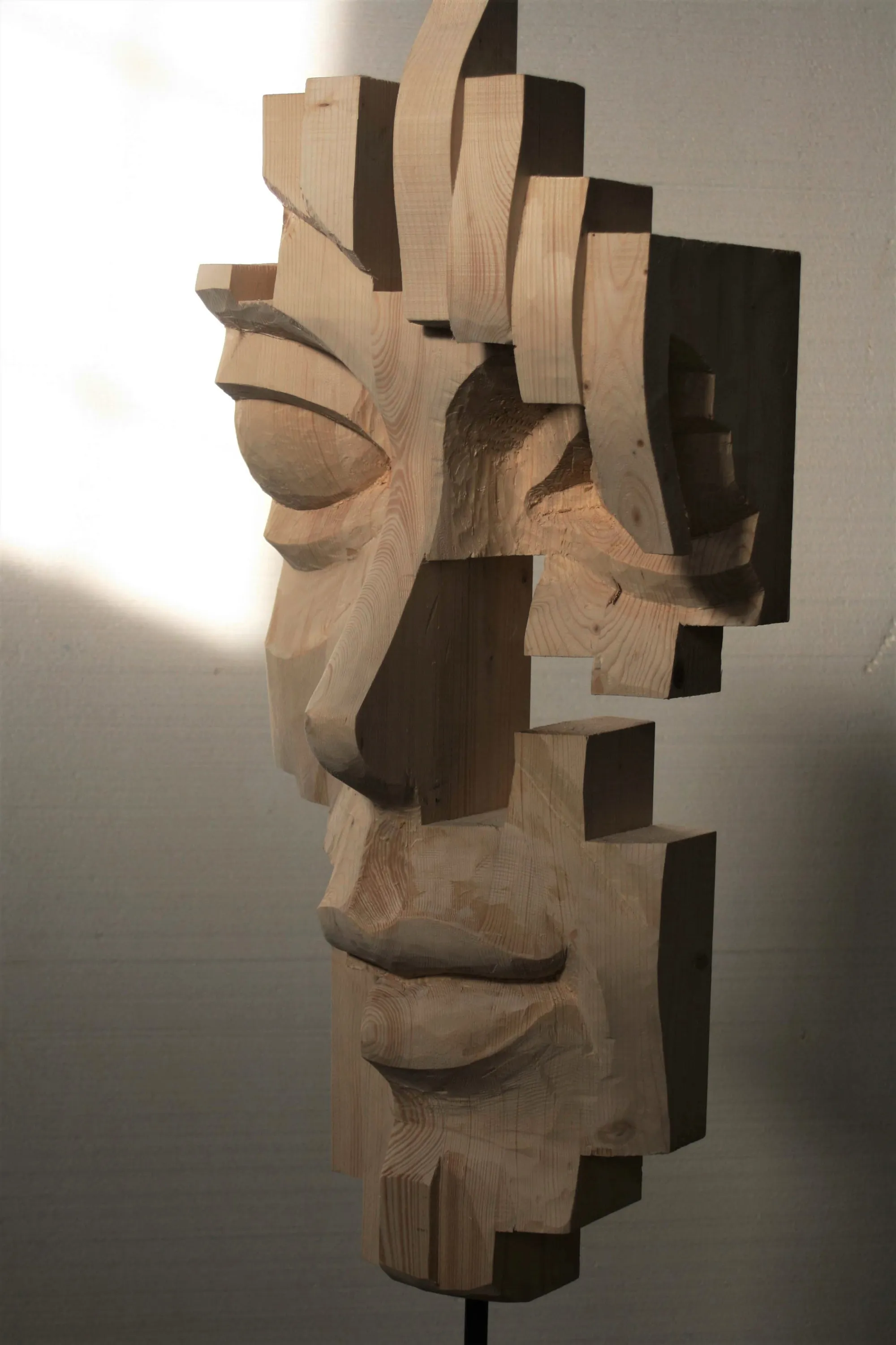 Figurante X, Nogueira Lopes, 2016, Nordic pine wood