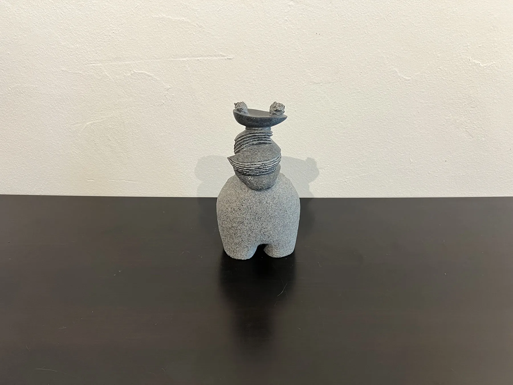 Pensamento Confuso, Shintaro Nakaoka, 2024, Granite sculpture