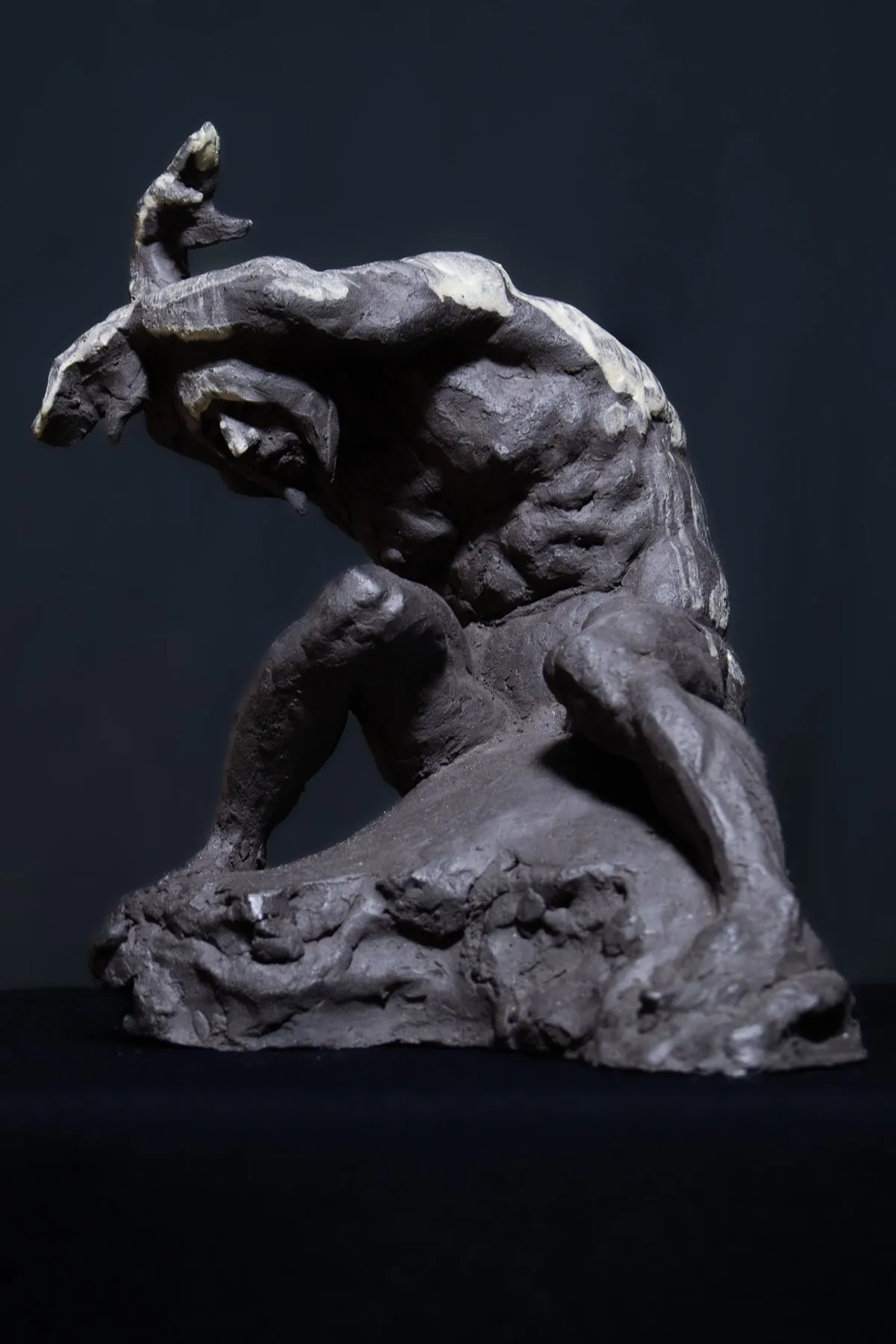 Às Deusas de Barro #1, Daniel Gamelas, Ceramic with engobe