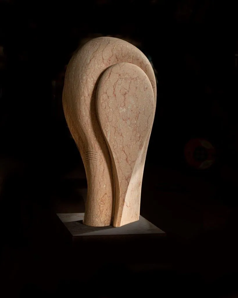 Oio, Tom Jablin, 2022, Alpinina marble sculpture