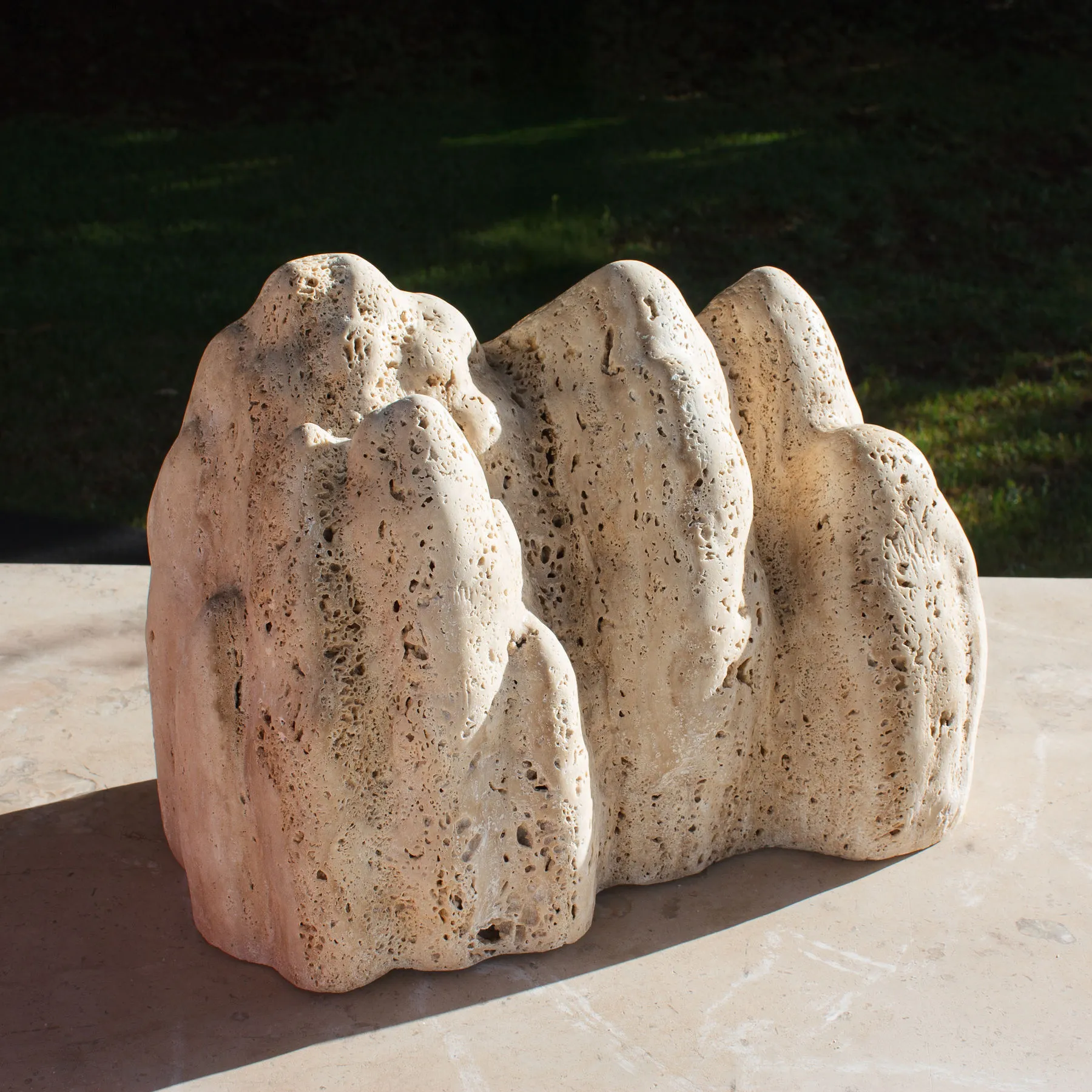 Montanha I, Vítor Ribeiro, Travertine