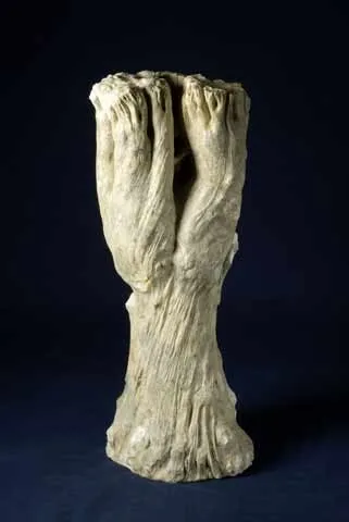 Tronco velho, Vítor Ribeiro, 2007, Santo António breccia