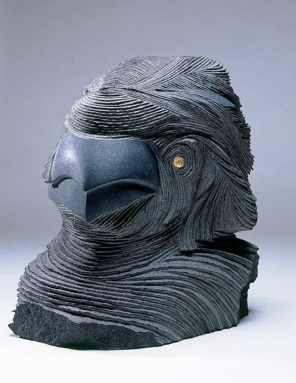 Máscara 10 (pássaro?), Shintaro Nakaoka, 2005, Granite