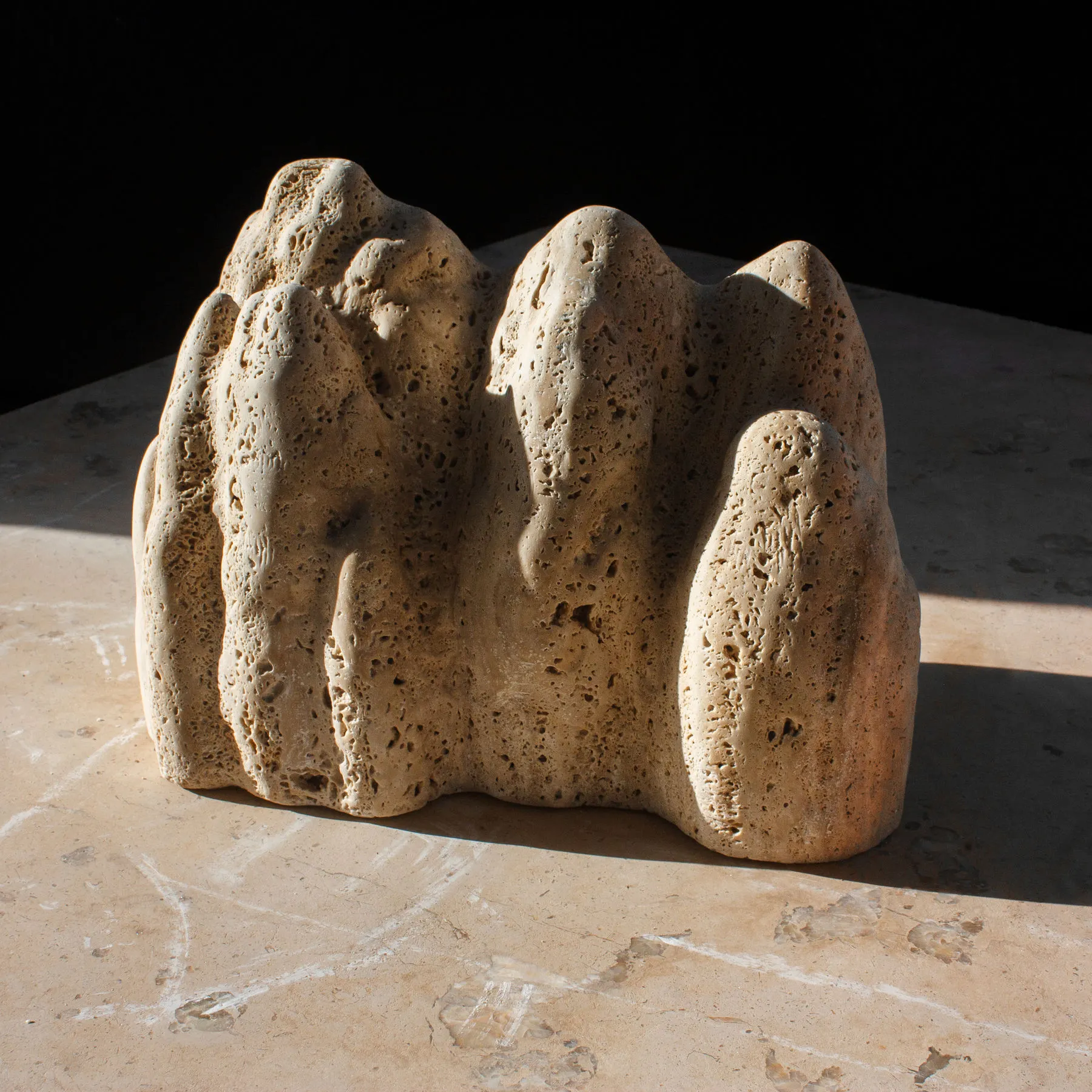 Montanha I, Vítor Ribeiro, Travertine