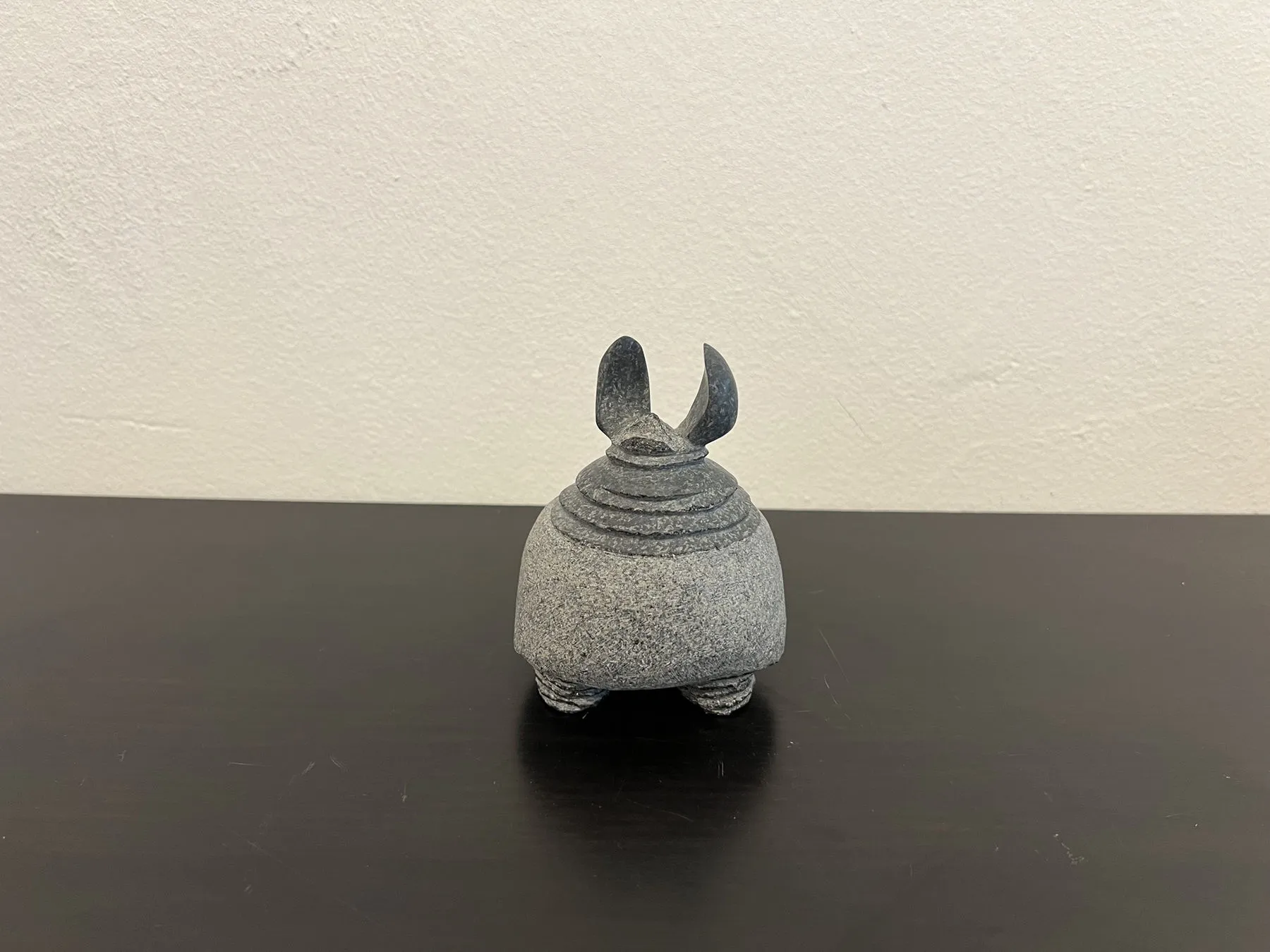 Ouvinte, Shintaro Nakaoka, 2024, Granite sculpture