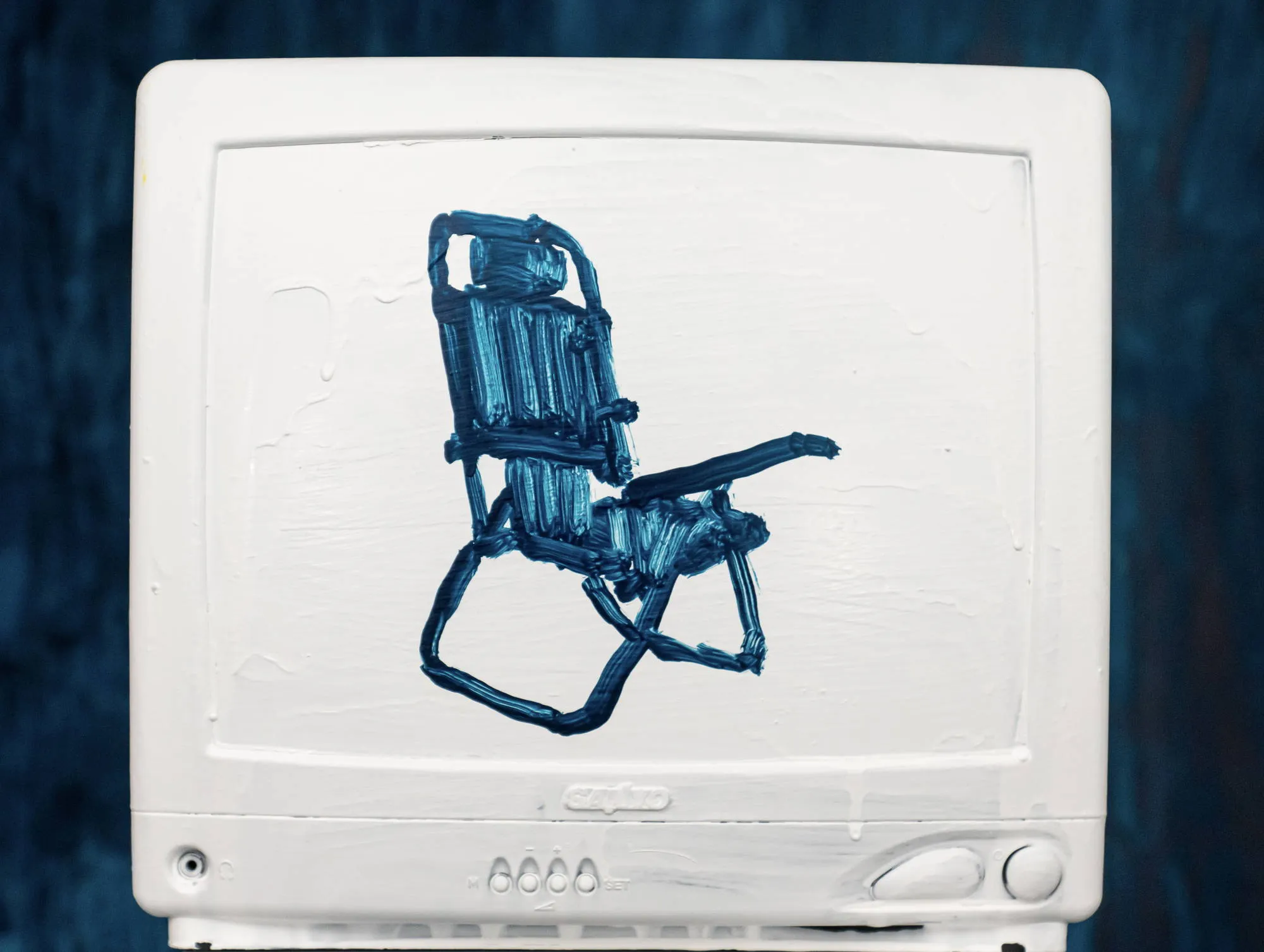 É sobre objectos casa - é sobre objectos seguros #9, Maísa Champalimaud, 2026, Acrylic on television