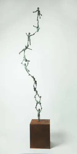 Doble Columna, Jesús Curiá, 2025, Bronze