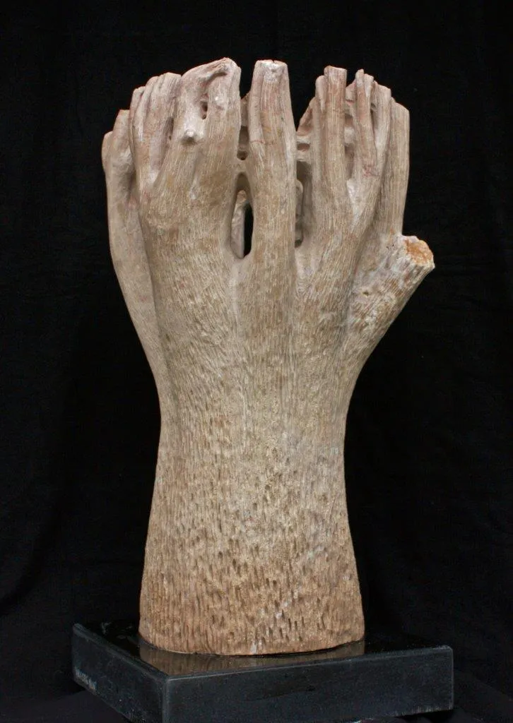 Árvore nua, Vítor Ribeiro, 2015, Grey marble
