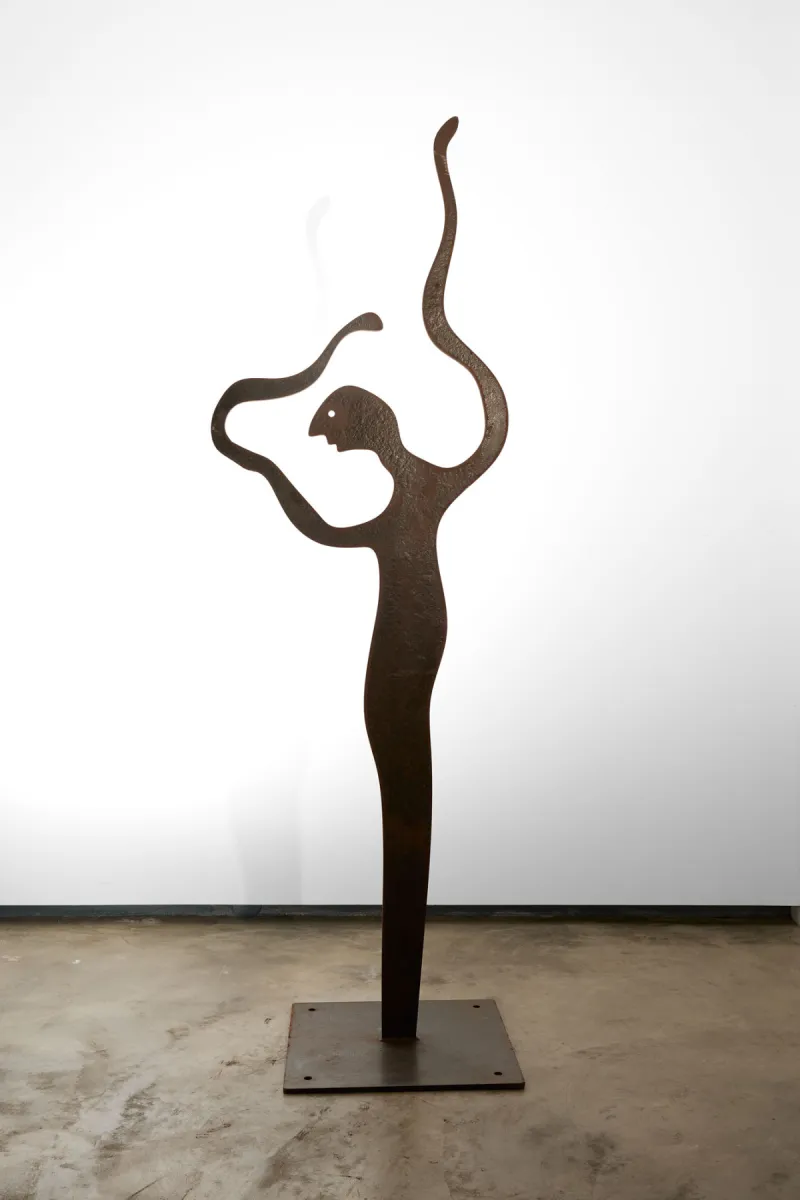 Life is Beautiful II, Paulo Neves, 2026, Iron sculpture