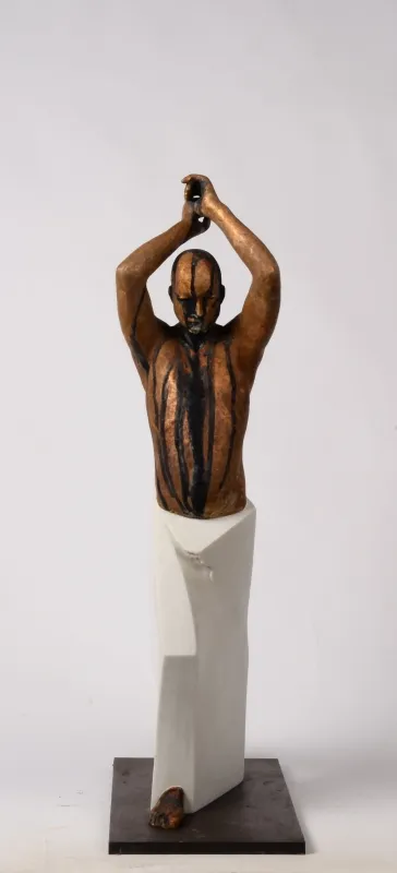 Kendo II, Jesús Curiá, 2024, Bronze and stone