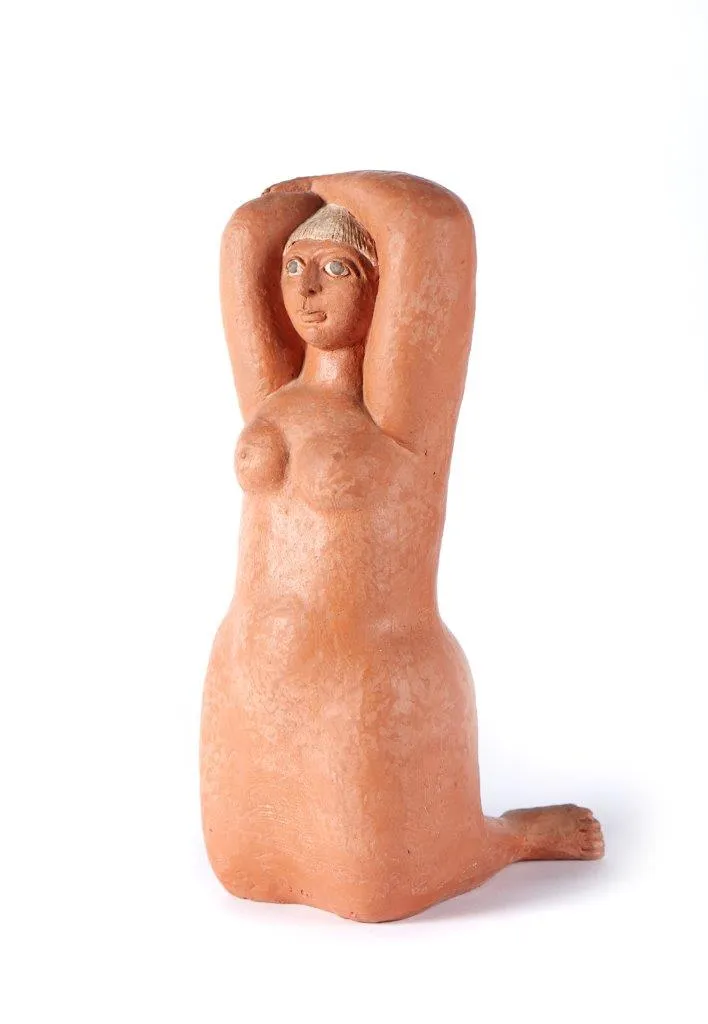 Menina de Joelhos, Jorge Vieira, Terracotta sculpture with engobes