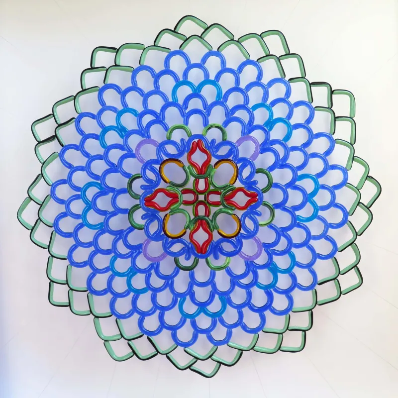 Rosácea XII, Manuela Castro Martins, 2017, Cast glass, aluminium and nylon thread